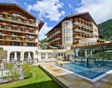 4 Sterne Superior Wellness & Wohlfühlresort La Ginabelle in Zermatt