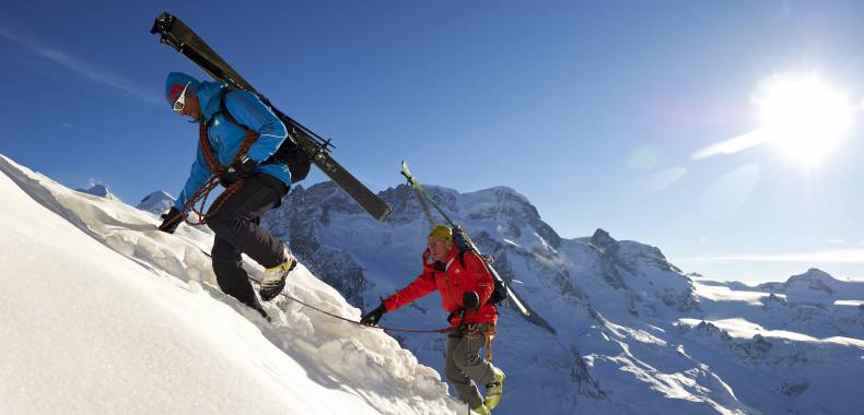 Skitouren Skifahren Zermatt Schweiz Matterhorn