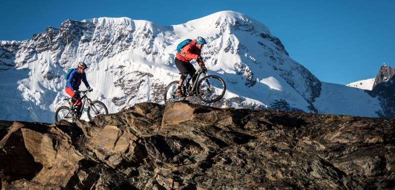 Mountainbiken Zermatt Schweiz Ferien Urlaub Breithorn